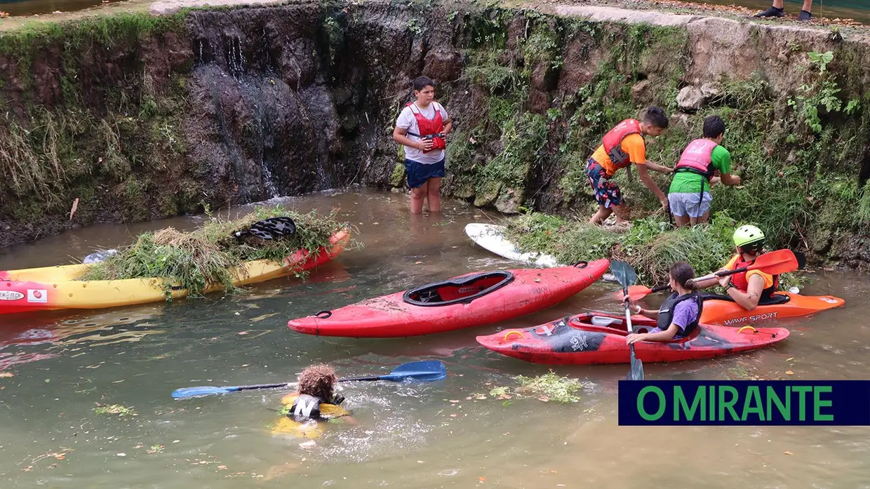 Semana da Juventude arrancou em Tomar com limpeza do rio Nabão