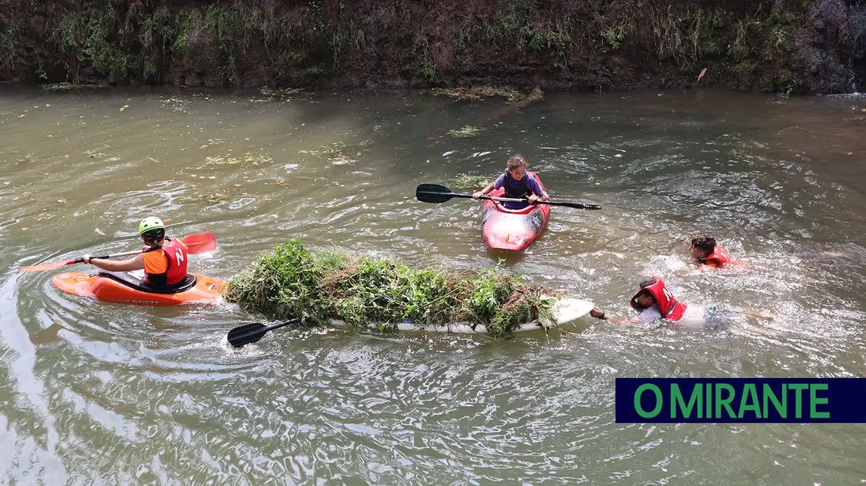 Semana da Juventude arrancou em Tomar com limpeza do rio Nabão