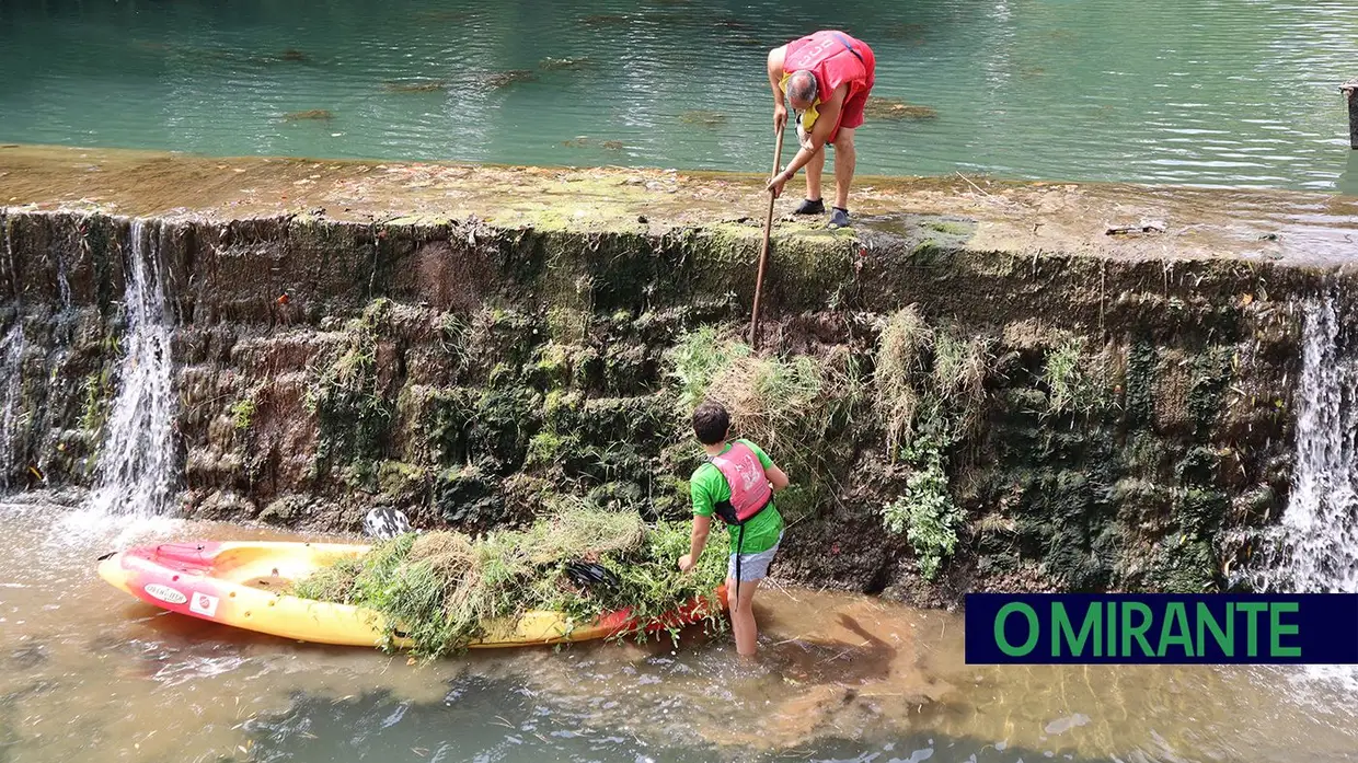 Semana da Juventude arrancou em Tomar com limpeza do rio Nabão