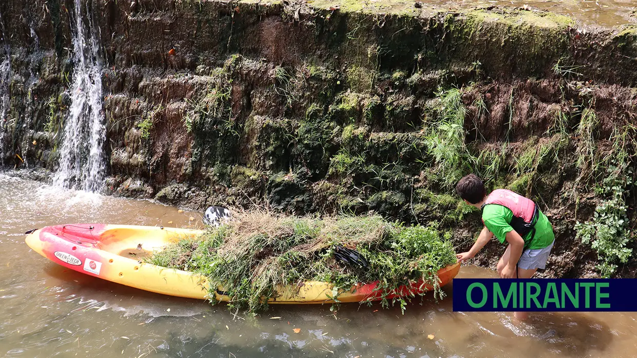 Semana da Juventude arrancou em Tomar com limpeza do rio Nabão
