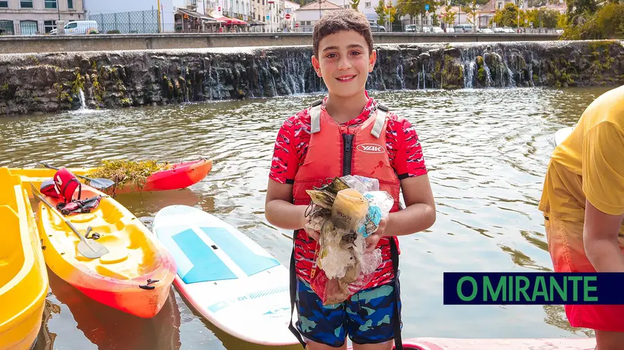 Semana da Juventude em Tomar arrancou com limpeza do rio Nabão Semana da Juventude em Tomar arrancou com limpeza do rio Nabão