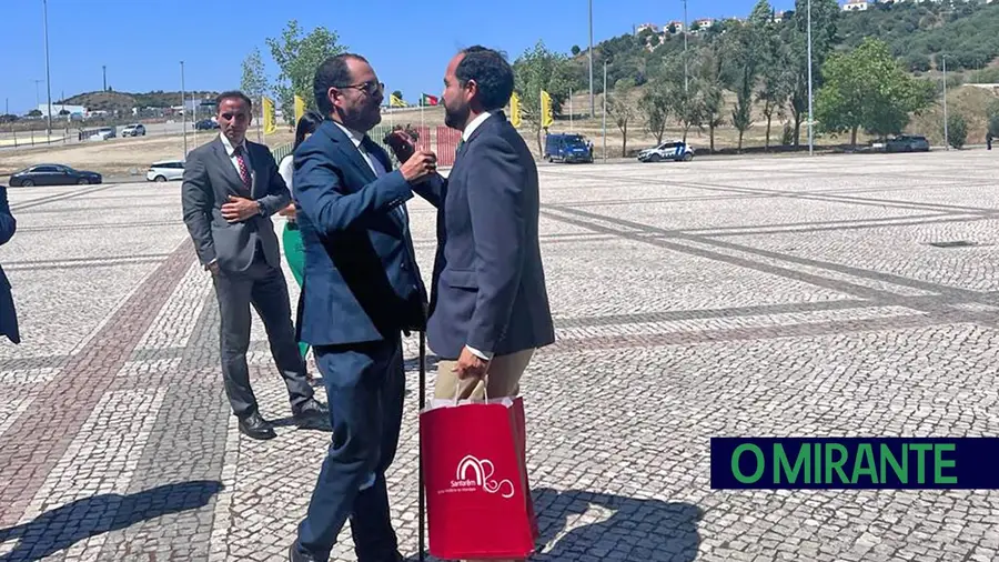 Autarcas de Santarém esperam que Governo cumpra promessa e pague obras em escolas Autarcas de Santarém esperam que Governo cumpra promessa e pague obras em escolas