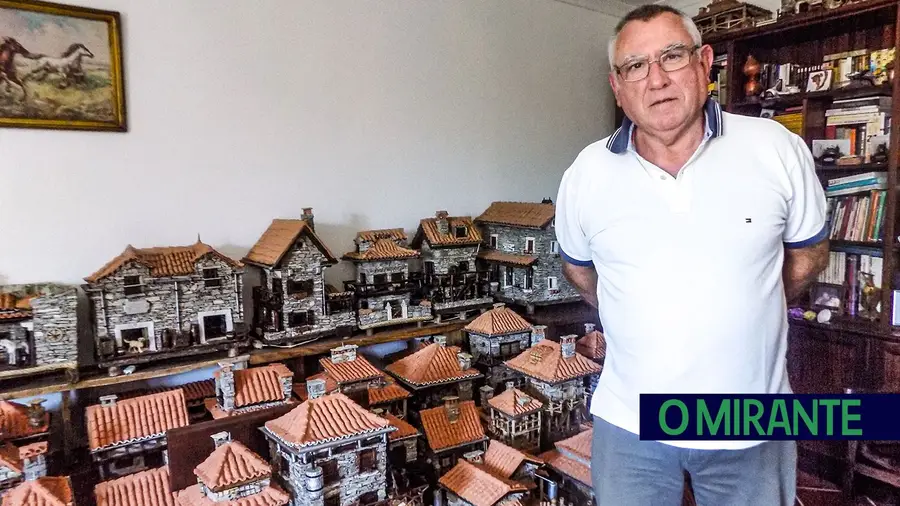 Artesão de Alcanena já construiu mais de uma centena de casas em miniatura