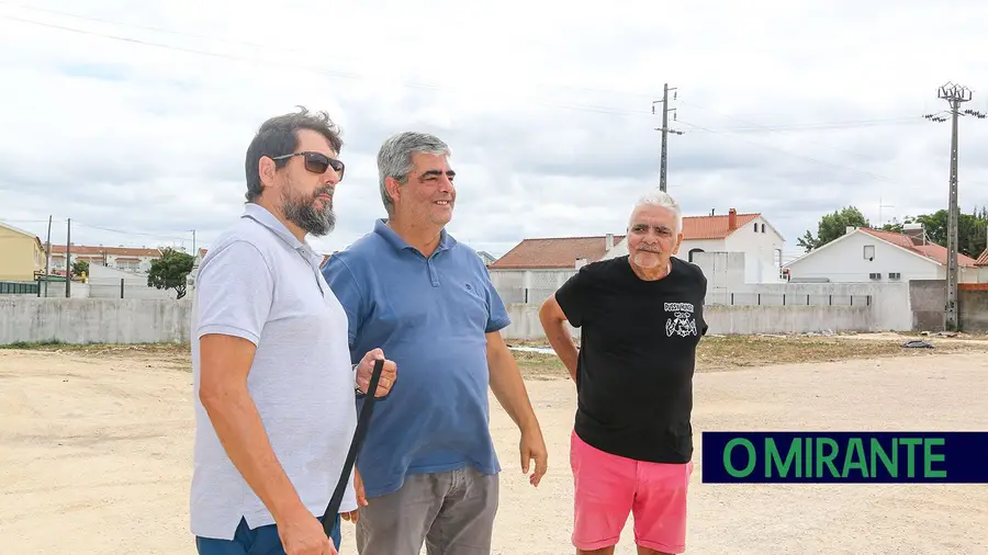 Abaixo-assinado contra construção de bairro social no Porto Alto Abaixo-assinado contra construção de bairro social no Porto Alto