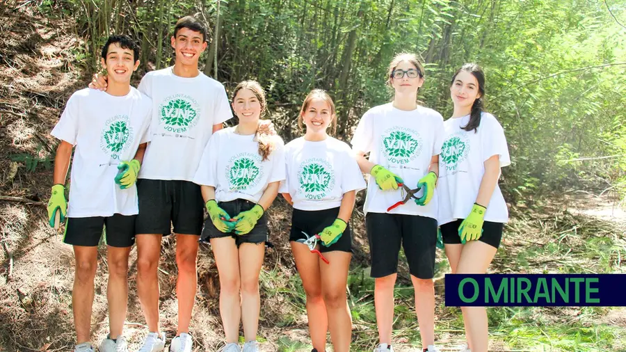 Por um Sardoal mais verde junta meia centena de jovens durante as férias Por um Sardoal mais verde junta meia centena de jovens durante as férias