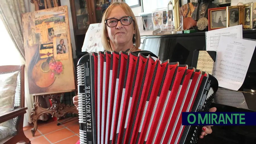 Tina Jofre festeja em Constância 60 anos a cantar