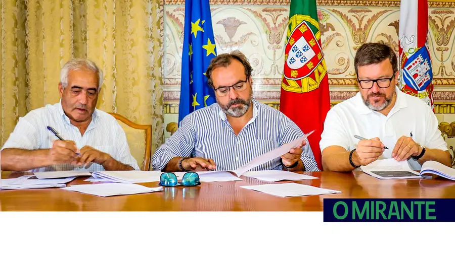 Um milhão de euros para obras em freguesias de Santarém