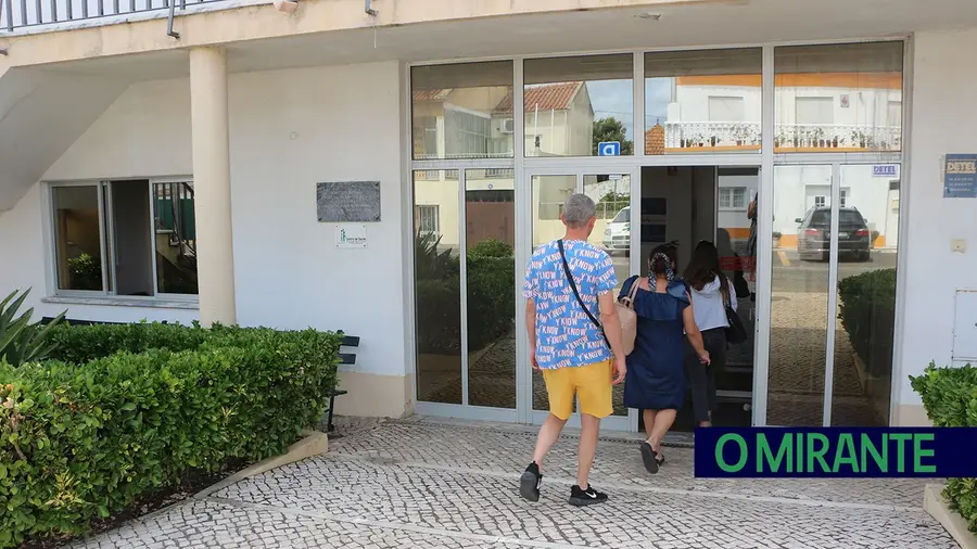 Mais de mil consultas e 152 referenciações hospitalares com o Bata Branca em Azambuja Mais de mil consultas e 152 referenciações hospitalares com o Bata Branca em Azambuja
