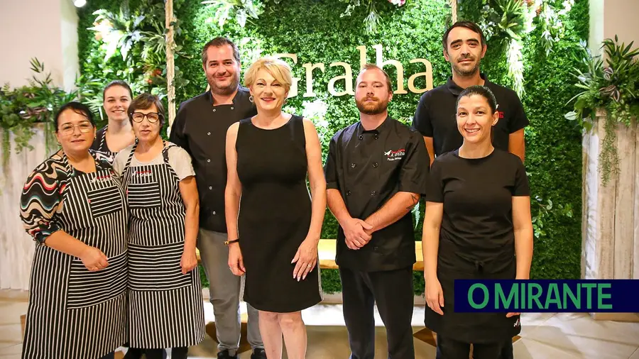 Restaurante A Gralha assinalou 50 anos com remodelação de uma sala