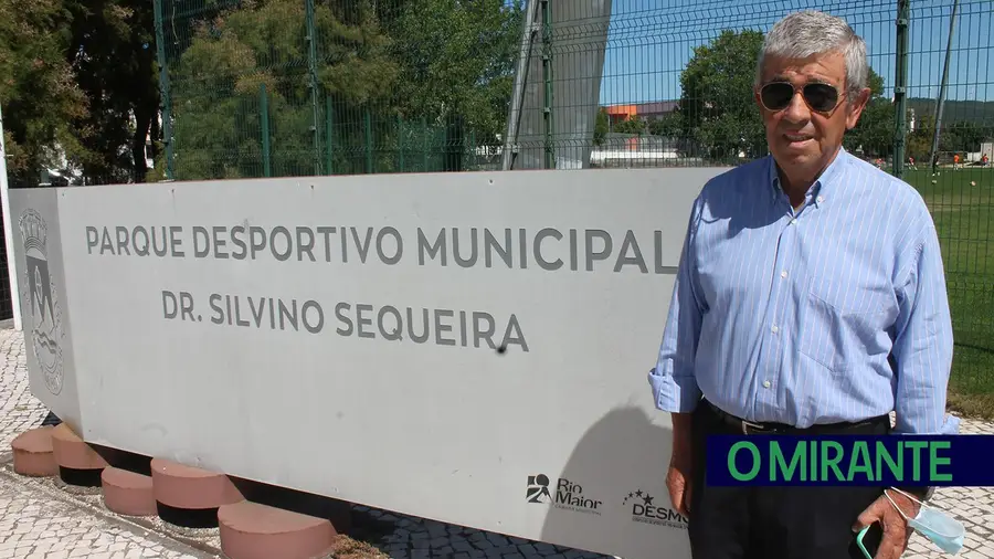 Ex-presidente da Câmara de Rio Maior transportado de ambulância durante jogo entre Casa Pia e Sporting