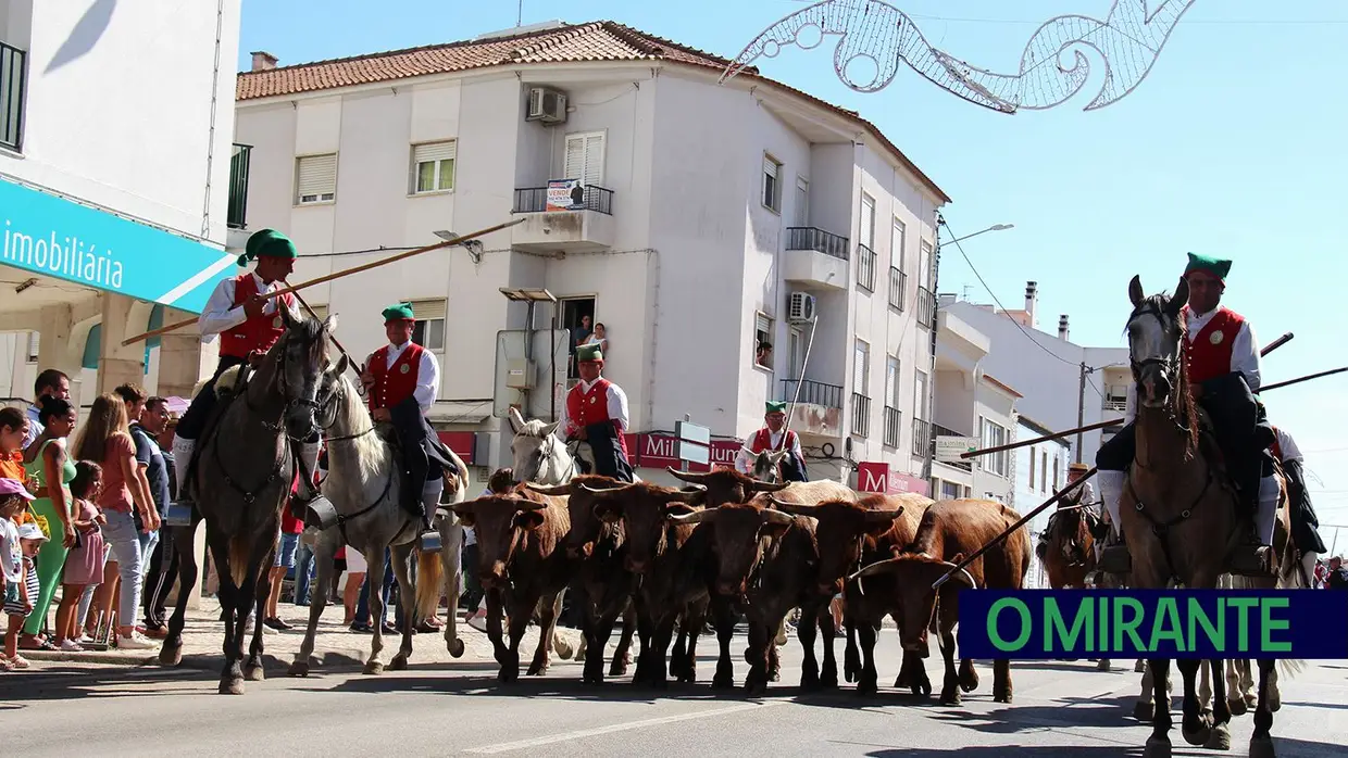 Elogios e emoção marcaram a homenagem ao campino em Samora Correia