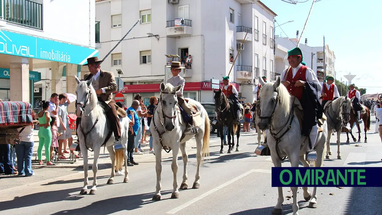 Elogios e emoção marcaram a homenagem ao campino em Samora Correia