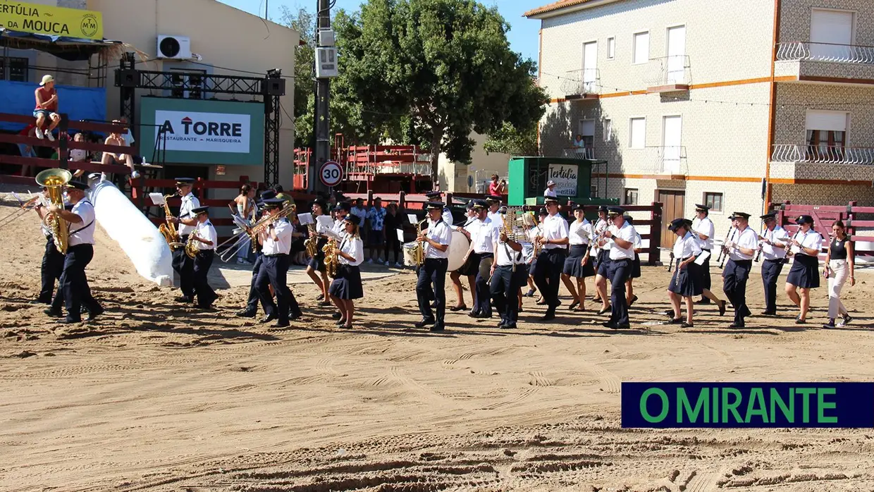 Elogios e emoção marcaram a homenagem ao campino em Samora Correia
