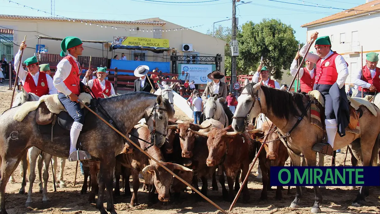 Elogios e emoção marcaram a homenagem ao campino em Samora Correia