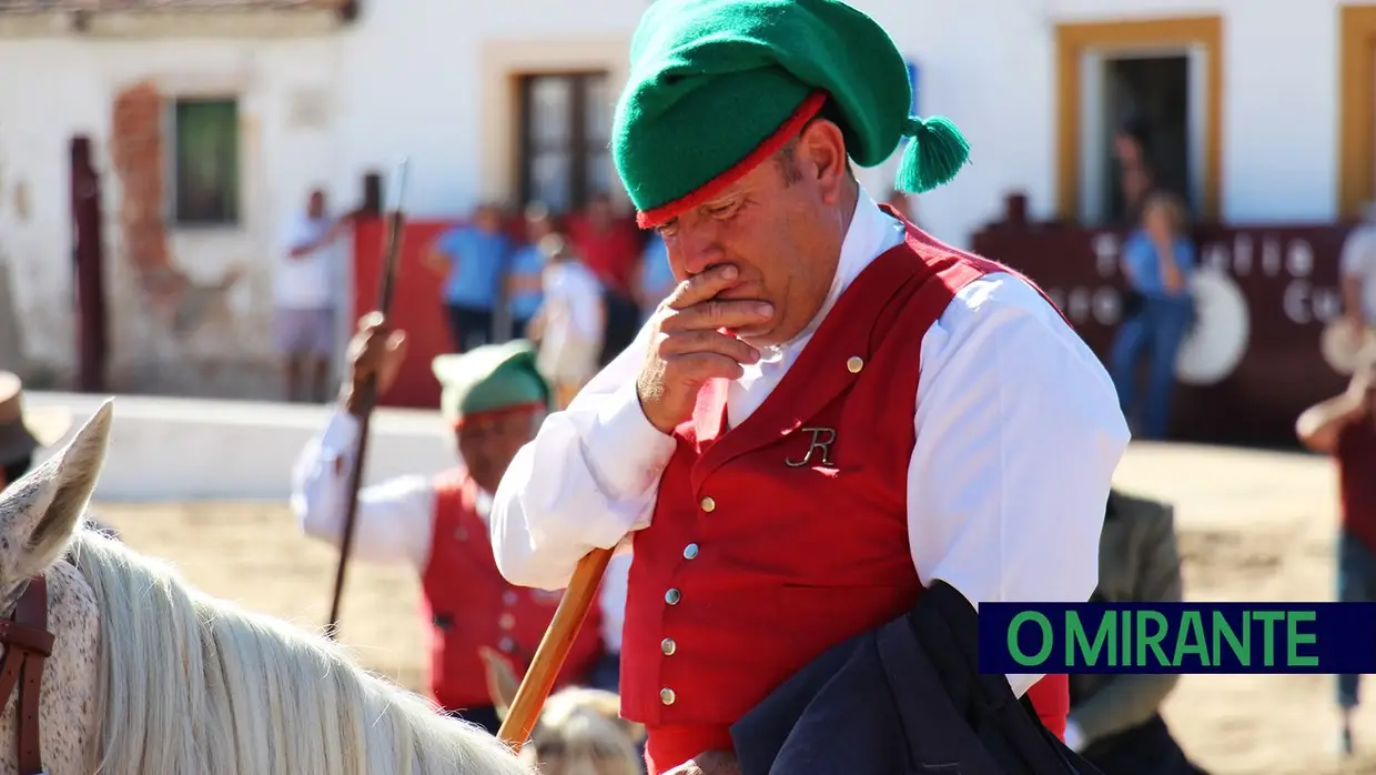 Elogios e emoção marcaram a homenagem ao campino em Samora Correia