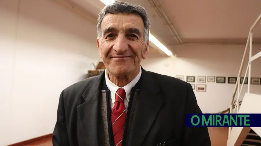 Ex-autarca foi à reunião de câmara de Alcanena colocar questões incómodas Ex-autarca foi à reunião de câmara de Alcanena colocar questões incómodas