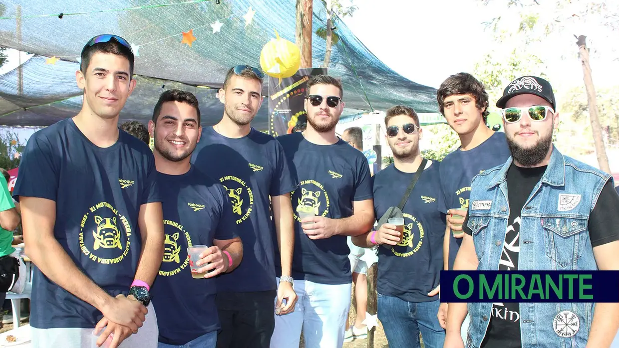 Desfile “Moto-Rural” juntou centenas de pessoas na aldeia da Pereira
