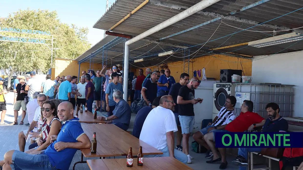 Inauguração dos balneários do Campo dos Carvalhos na Glória do Ribatejo