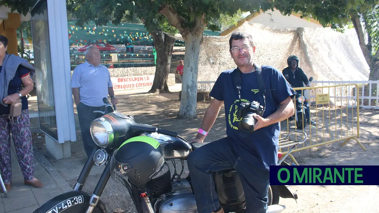 Desfile “Moto-Rural” juntou centenas de pessoas na aldeia da Pereira