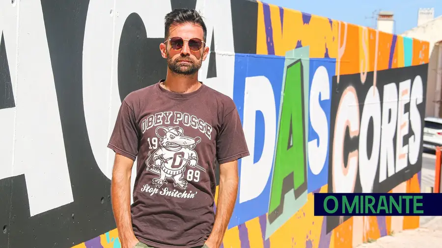 João Pereira transforma Mercado do Levante na Póvoa de Santa Iria na “Praça das Cores” João Pereira transforma Mercado do Levante na Póvoa de Santa Iria na “Praça das Cores”