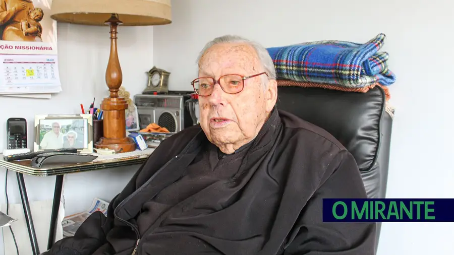 Morreu Joaquim Henriques: o primeiro presidente da Câmara de Alcanena após o 25 de Abril Morreu Joaquim Henriques: o primeiro presidente da Câmara de Alcanena após o 25 de Abril