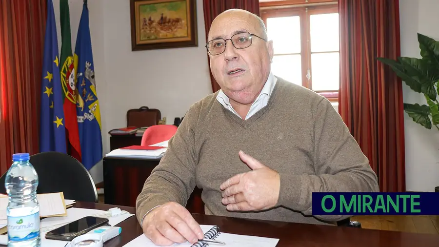 Esménio, o exterminador de moscas Esménio, o exterminador de moscas