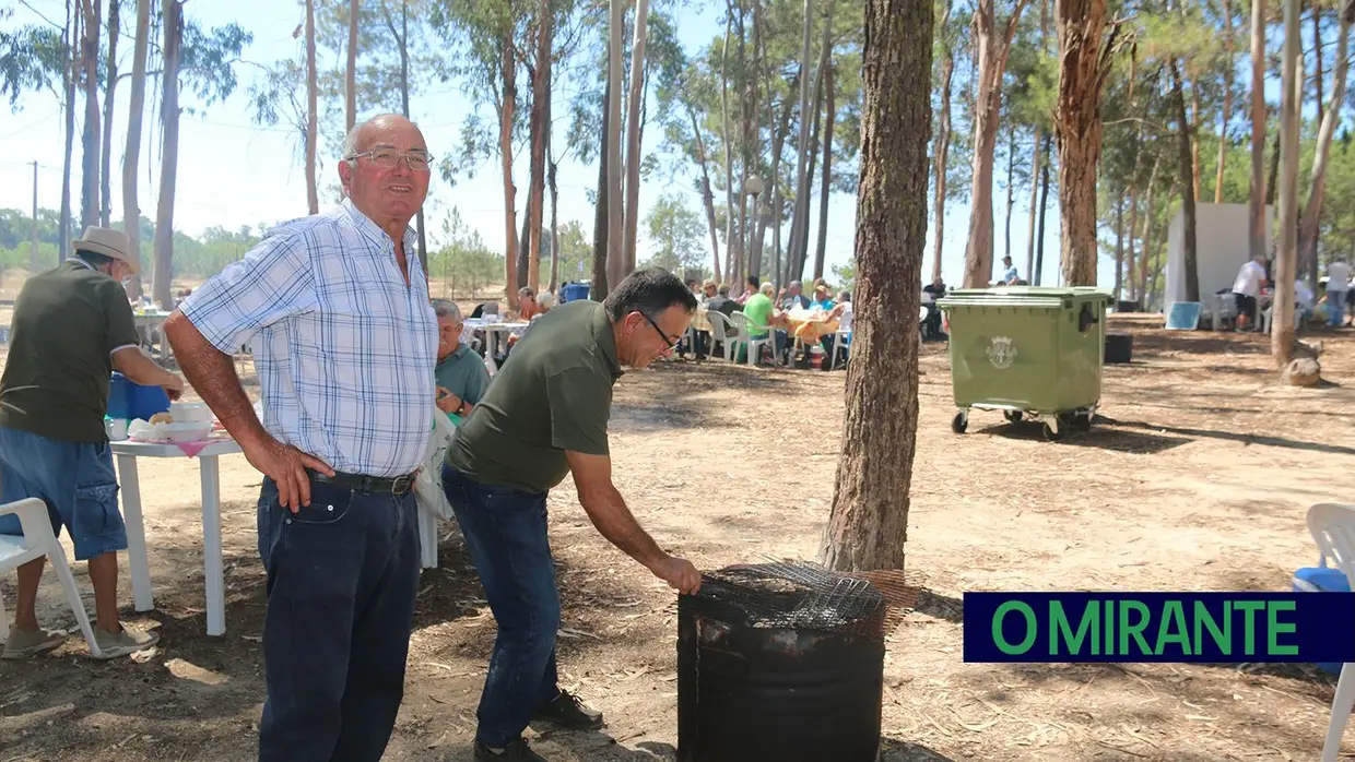 700 idosos reunidos em Benavente para o almoço convívio