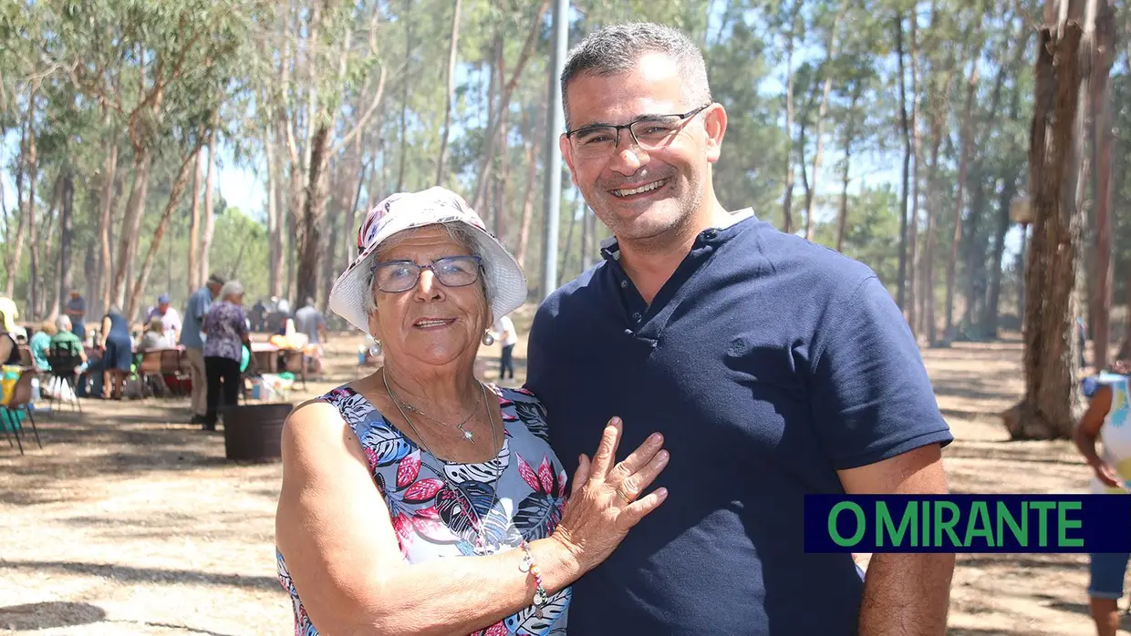 700 idosos reunidos em Benavente para o almoço convívio