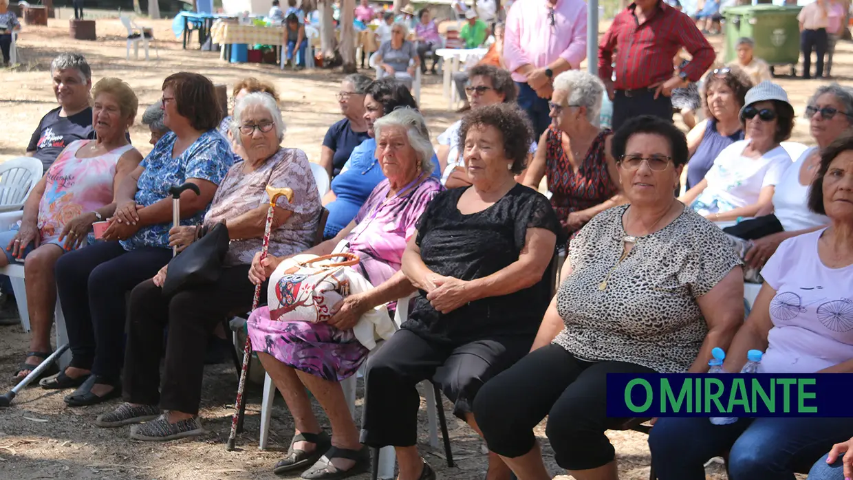 700 idosos reunidos em Benavente para o almoço convívio