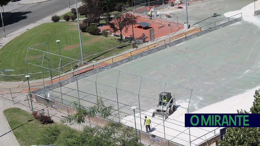 Polidesportivo do Sacapeito em obras Polidesportivo do Sacapeito em obras