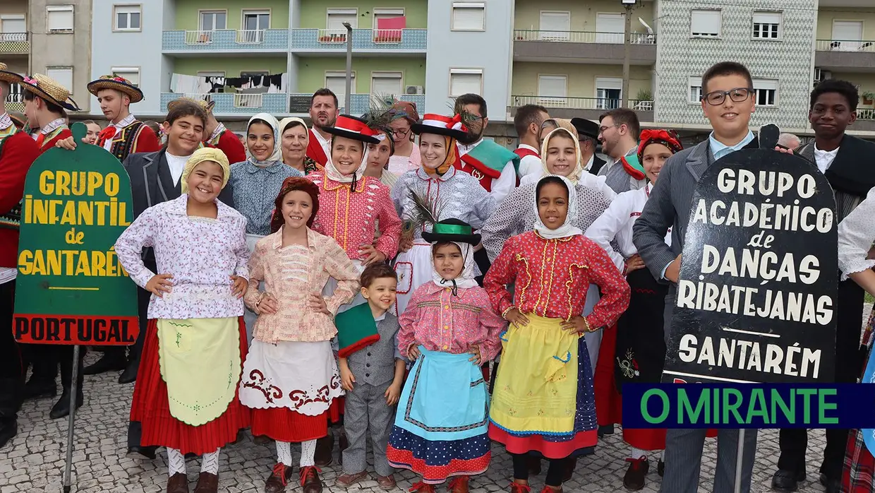 Animação e cor no Festival Celestino Graça em Santarém