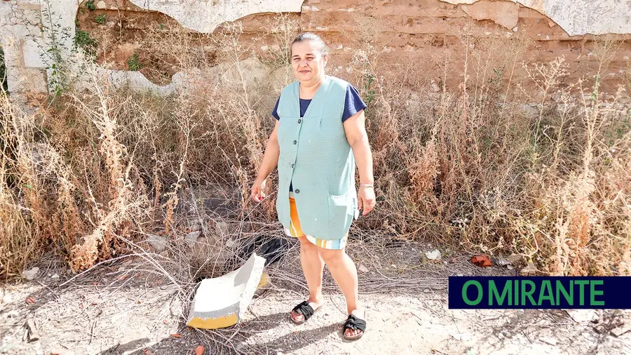 Moradora do Pombalinho vive em situação de insalubridade 