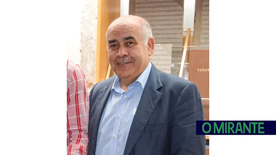 O presidente Madelino e o circo da Assembleia de Salvaterra O presidente Madelino e o circo da Assembleia de Salvaterra
