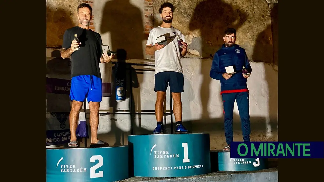 Caixeiros dominam jornada do nacional de teqball em Santarém