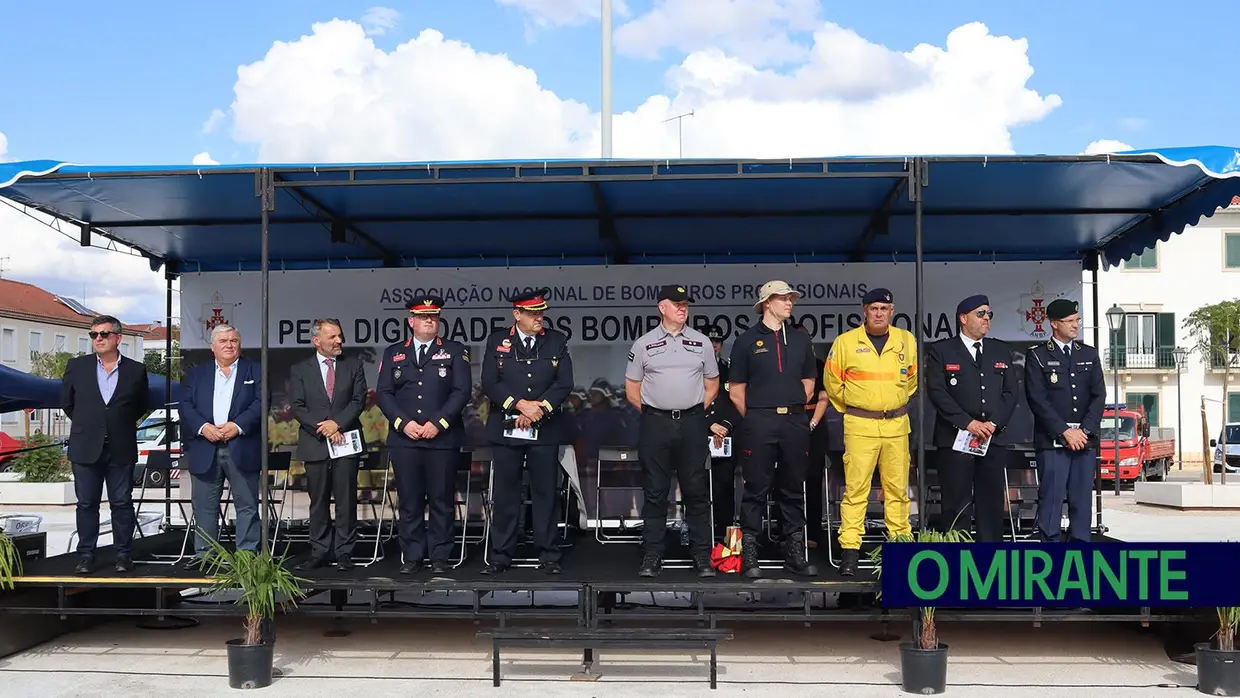 Homenagens em Tomar no Dia Nacional do Bombeiro Profissional