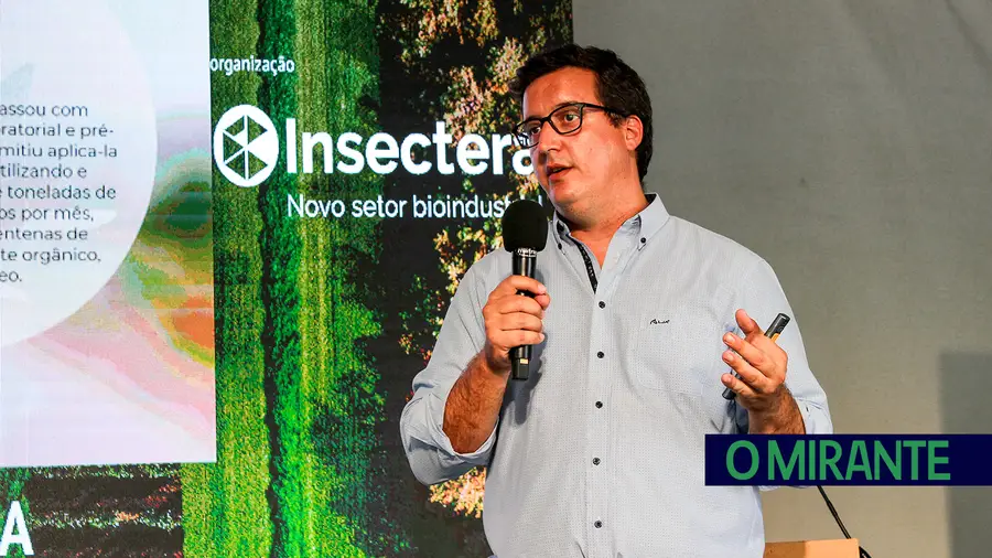 Fertilizante orgânico de insecto suscita cada vez maior interesse