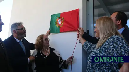 Ministro da educação garante obras na secundária de Vialonga