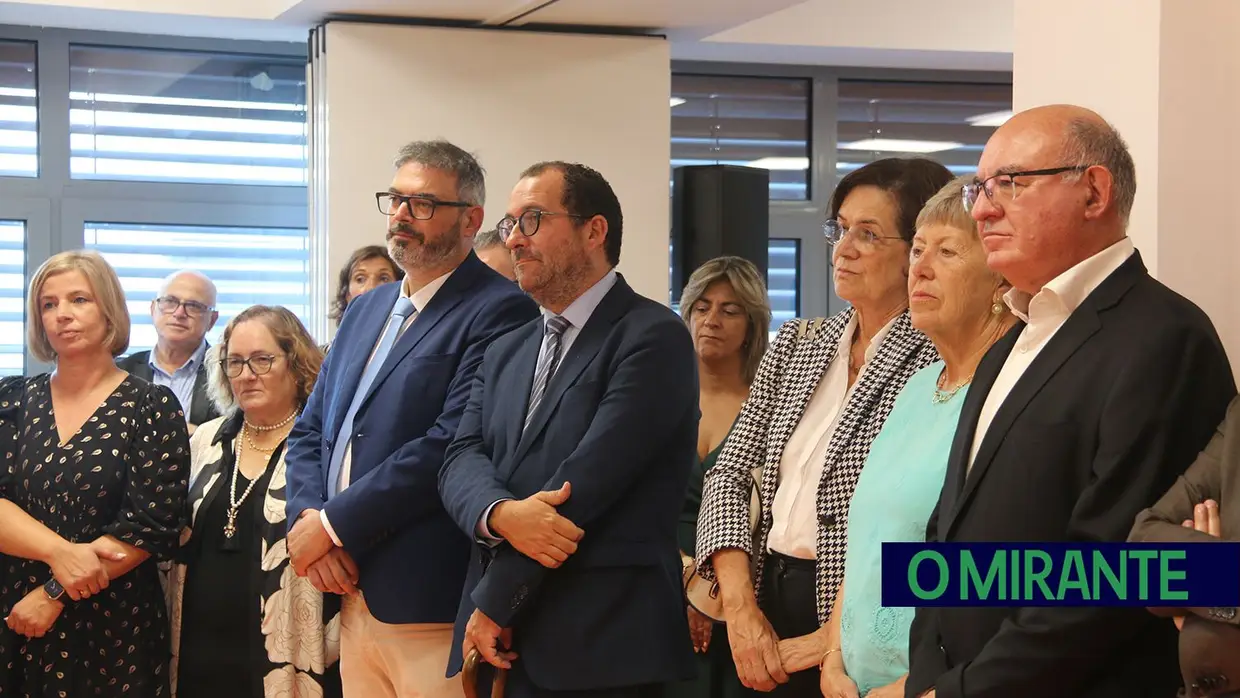 Ministro da educação garante obras na secundária de Vialonga