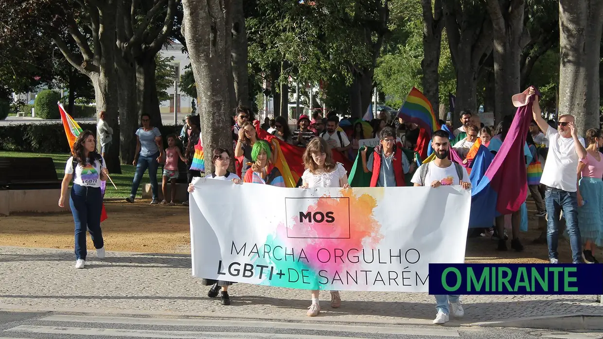 Marcha do Orgulho LGBT desfilou em Santarém