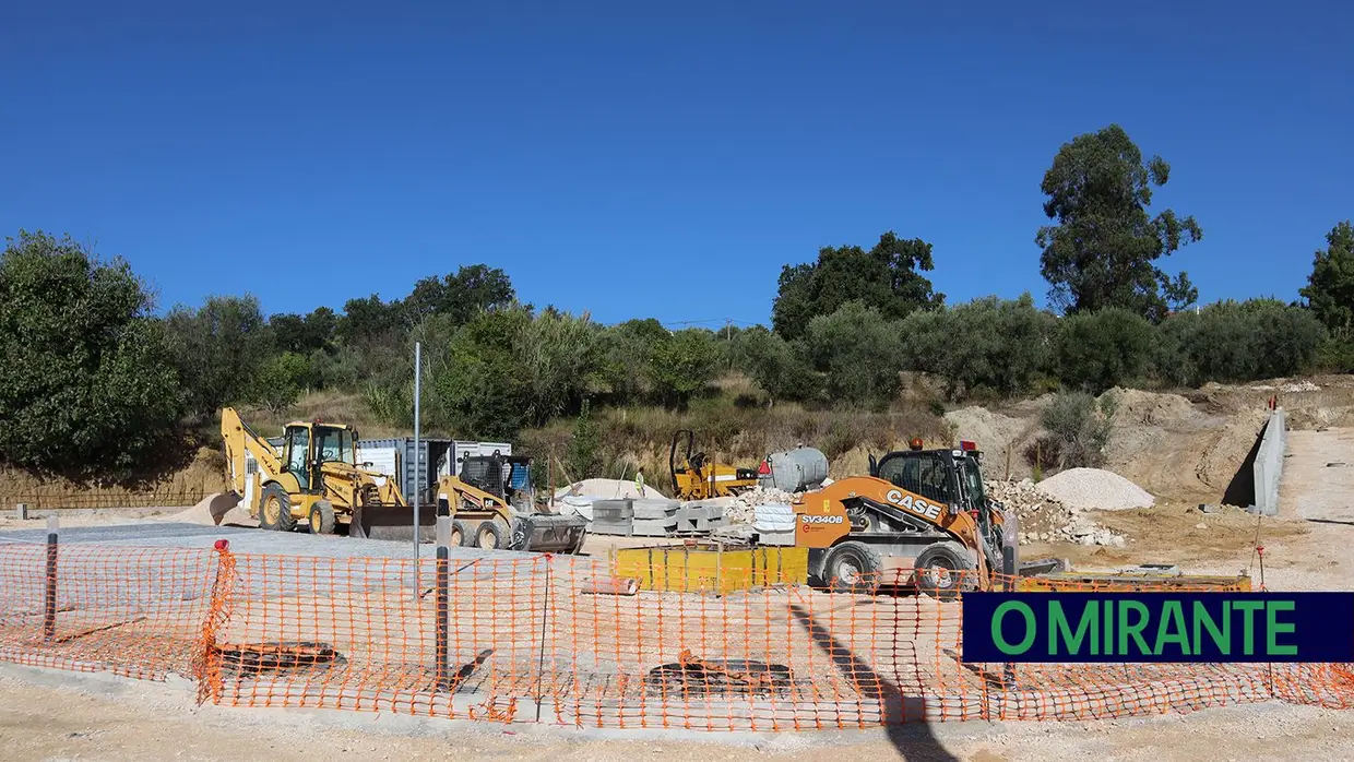 Presidente de Ourém visita obras no concelho