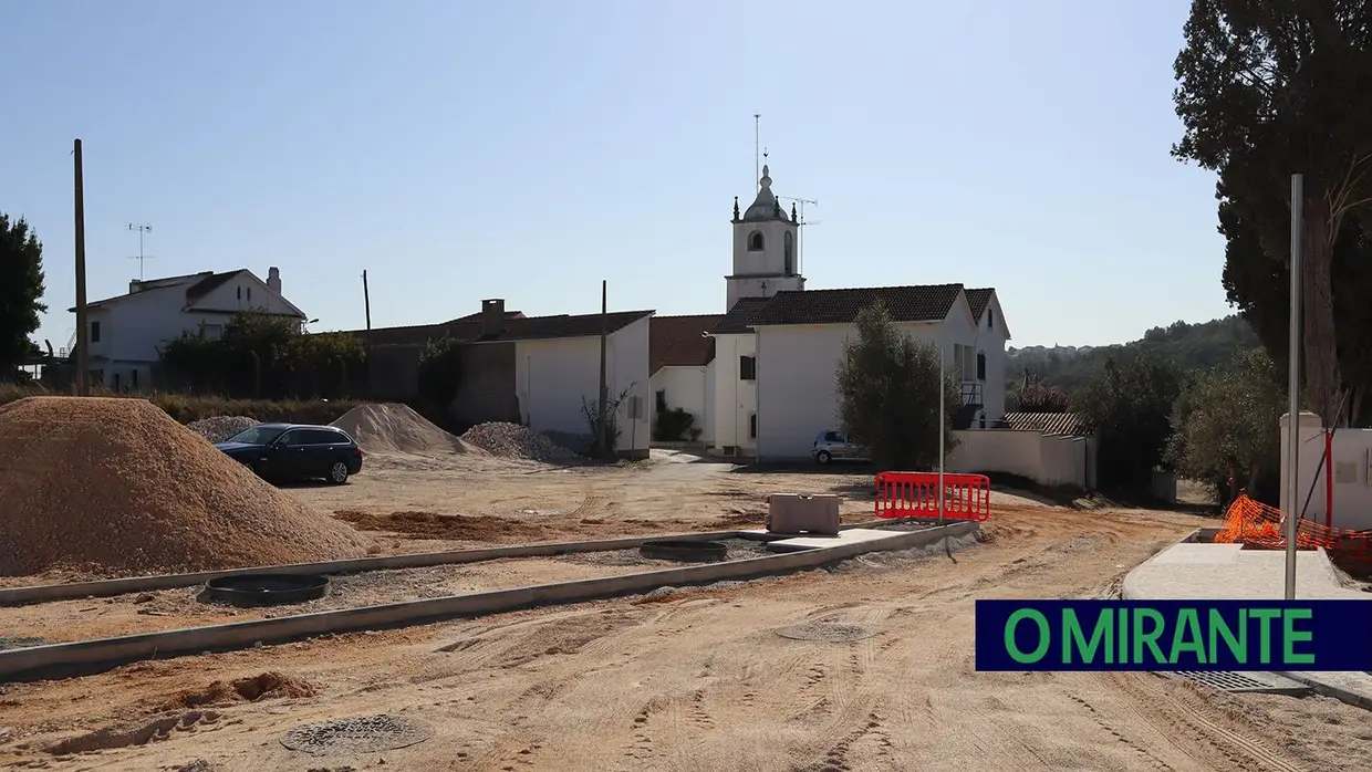 Presidente de Ourém visita obras no concelho