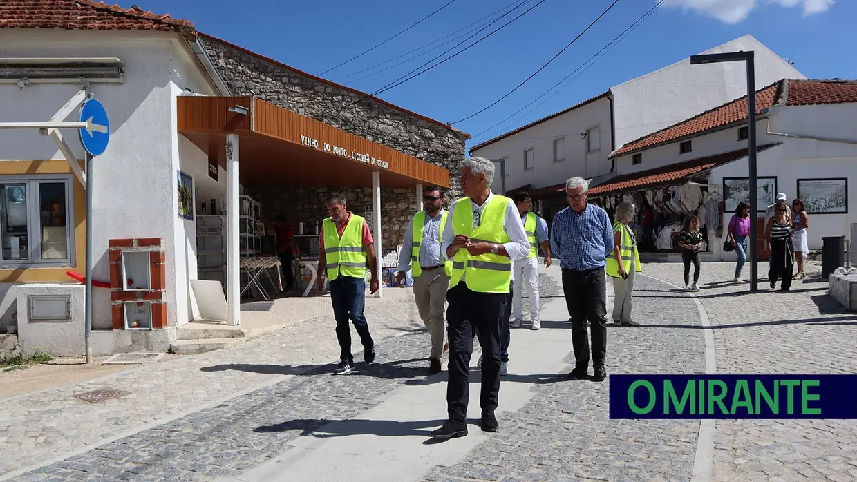 Presidente de Ourém visita obras no concelho