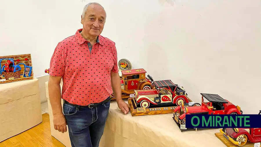 Artesão de Almeirim expõe trabalhos na galeria municipal