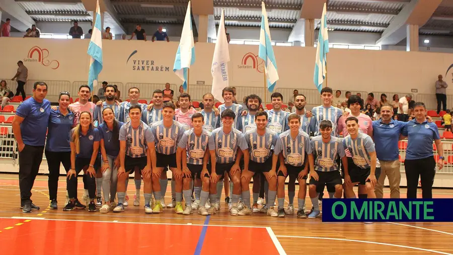 Vitória de Santarém entra a vencer na 3ª divisão nacional de futsal Vitória de Santarém entra a vencer na 3ª divisão nacional de futsal