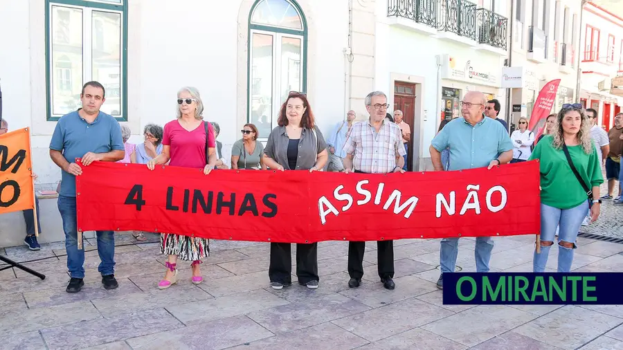 Manifestações em Alhandra e VFX contra a quadruplicação da linha de comboio