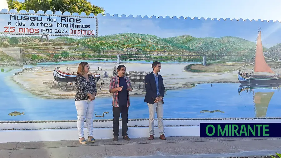Mural marca os 25 anos do Museu dos Rios em Constância