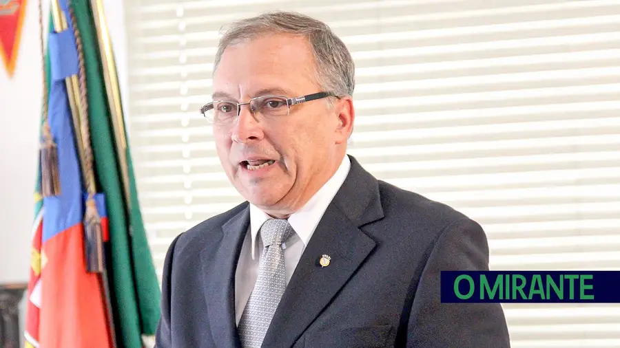 Chamar ave rara e pato bravo ao presidente do FC Alverca não é ofensivo Chamar ave rara e pato bravo ao presidente do FC Alverca não é ofensivo