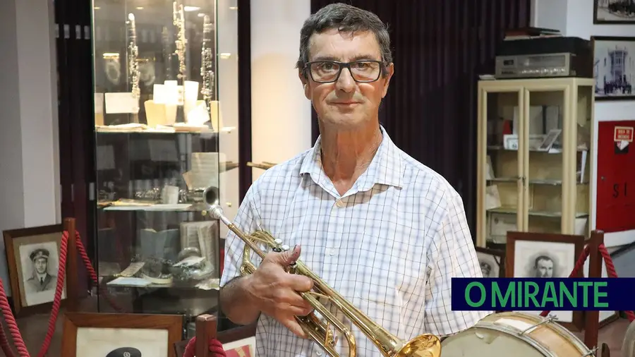 Dia Mundial da Música: José toca trompete sem um braço Dia Mundial da Música: José toca trompete sem um braço