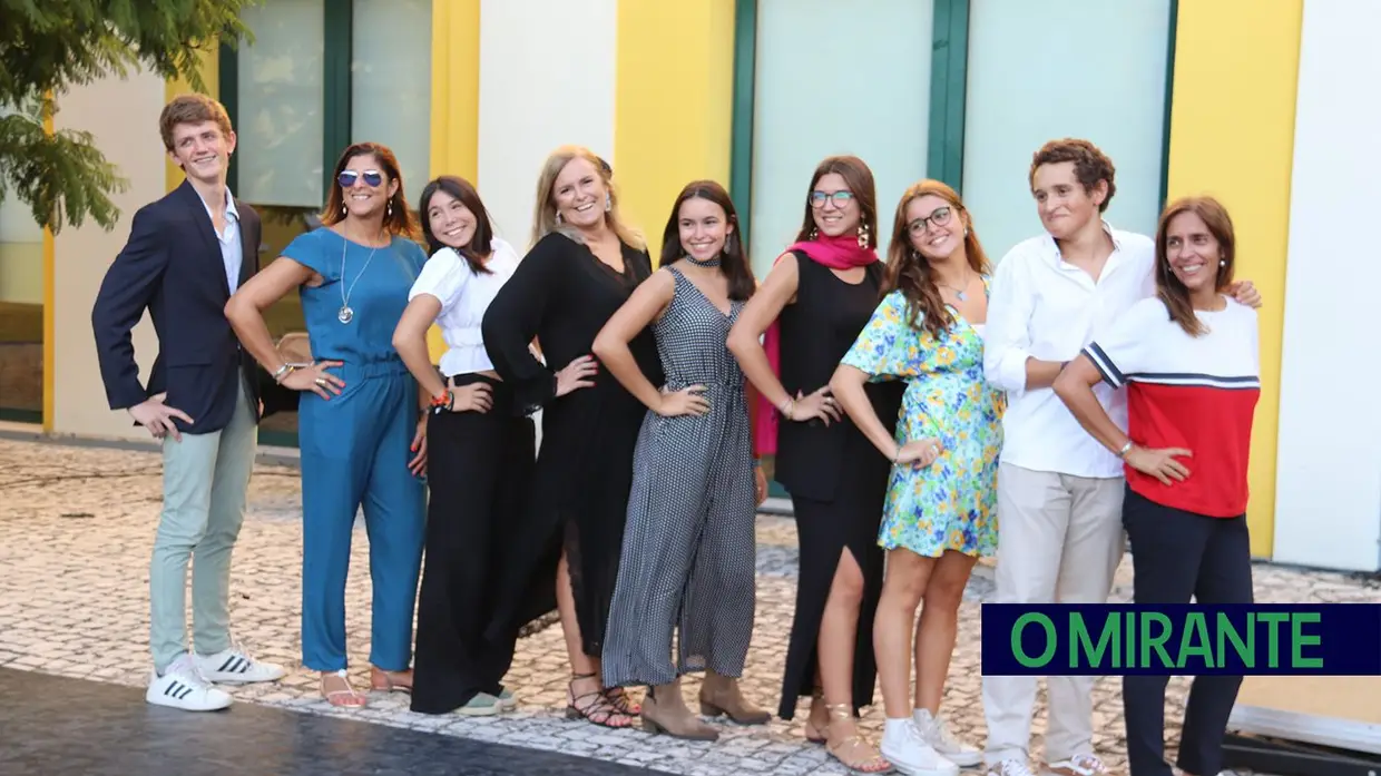 Agrupamento de Escolas Sá da Bandeira distinguiu alunos