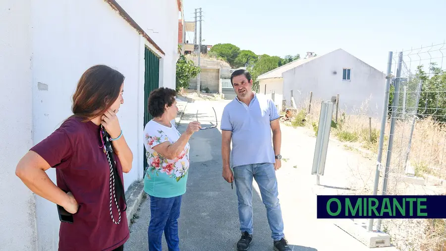 Estrada intransitável quase há dois anos no Casal do Freixo